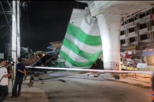thai-bridge-collapse-2-300x200.png